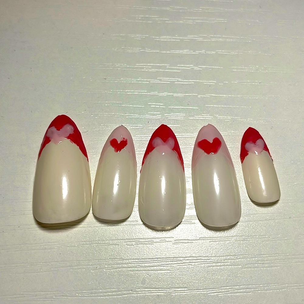Sweetheart French Tips